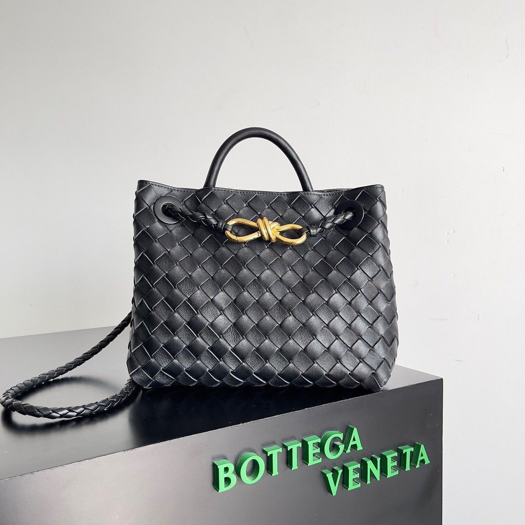 Bottega Veneta Small Andiamo Bag In Black Intrecciato Lambskin