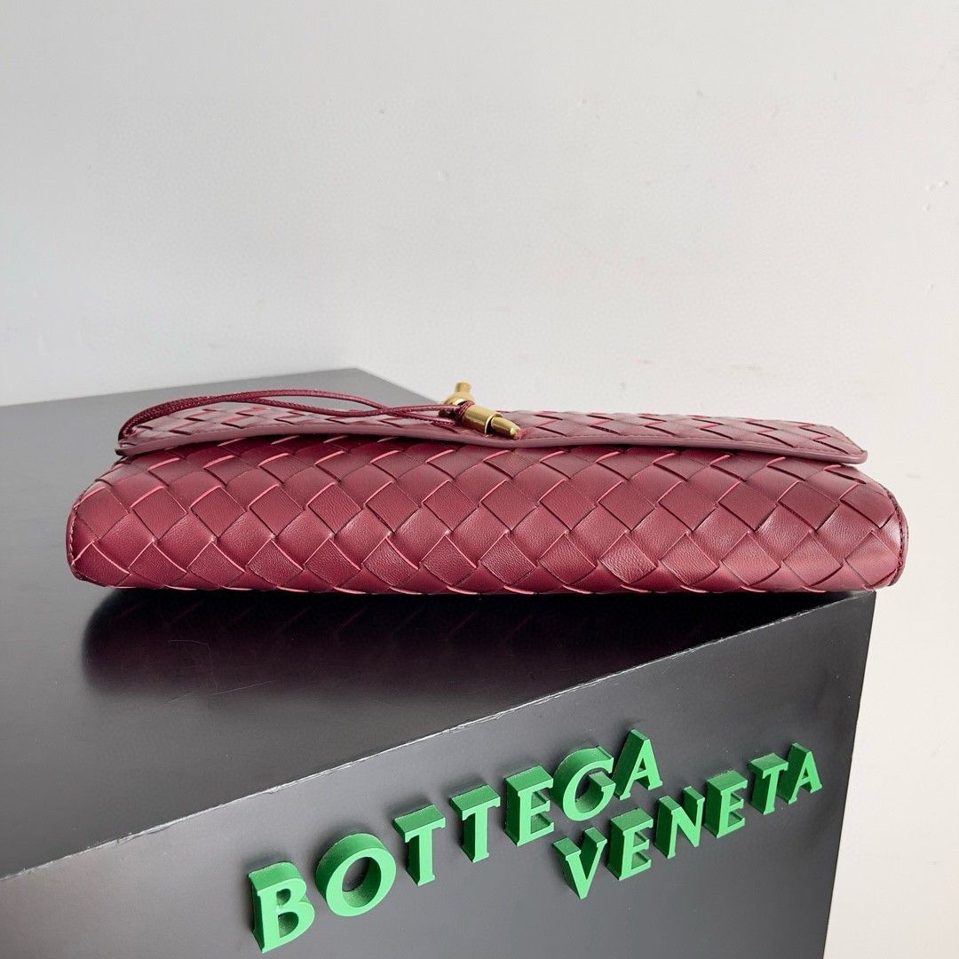 Bottega Veneta Andiamo Clutch with Handle in Barolo Intrecciato Lambskin