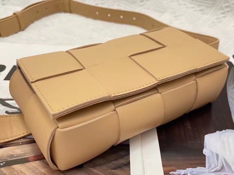 Bottega Veneta Cassette Belt Bag In Beige Lambskin