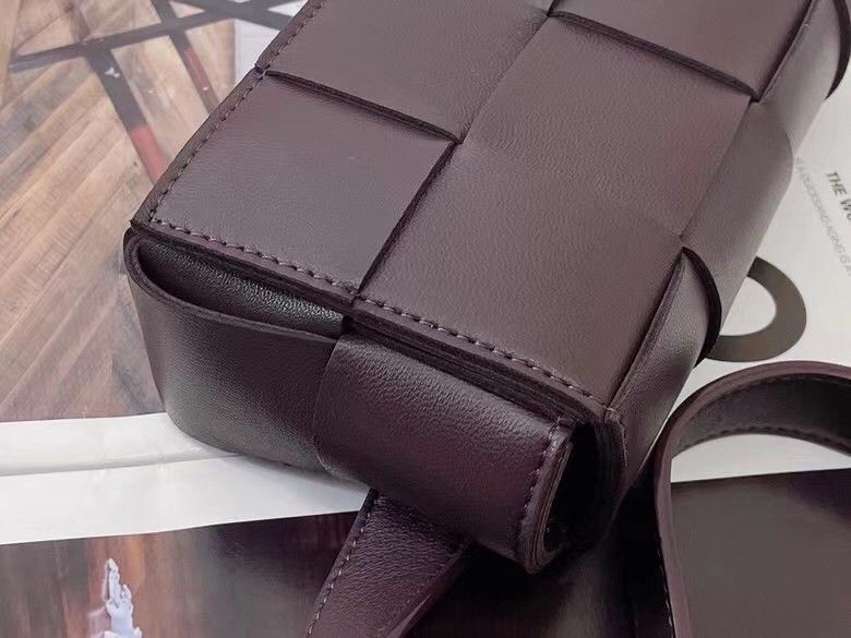 Bottega Veneta Cassette Belt Bag In Grape Lambskin