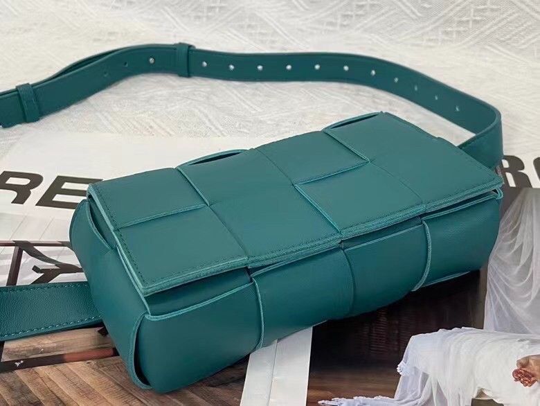 Bottega Veneta Cassette Belt Bag In Mallard Lambskin