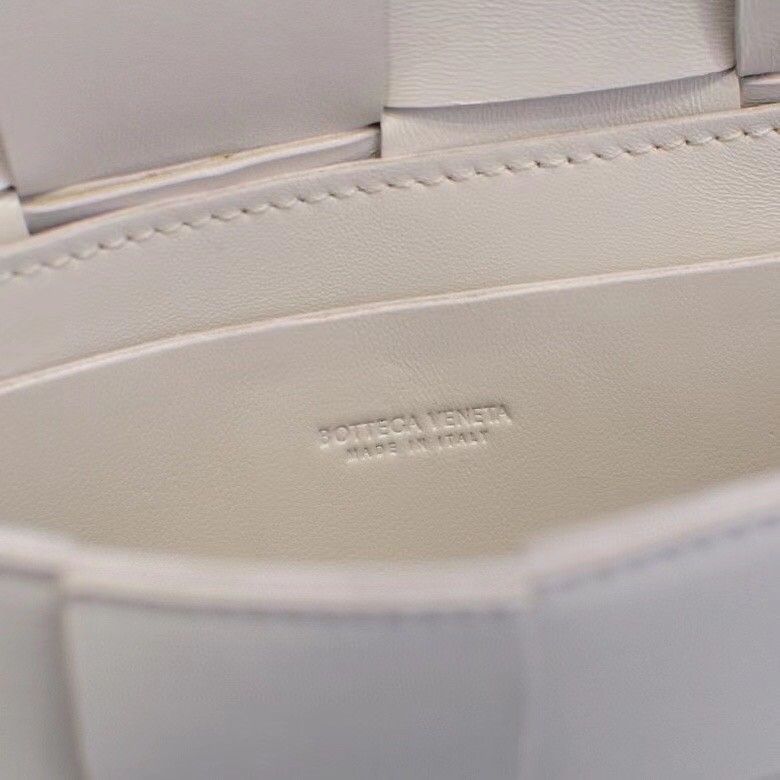 Bottega Veneta Cassette Belt Bag In White Lambskin