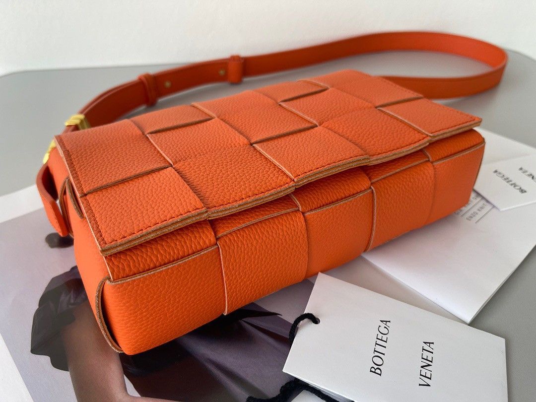 Bottega Veneta Cassette Bag In Maple Grained Intreccio Calfskin