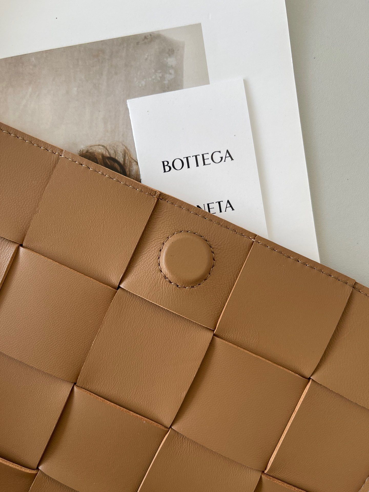 Bottega Veneta Cassette Bag In Caramel Intreccio Lambskin