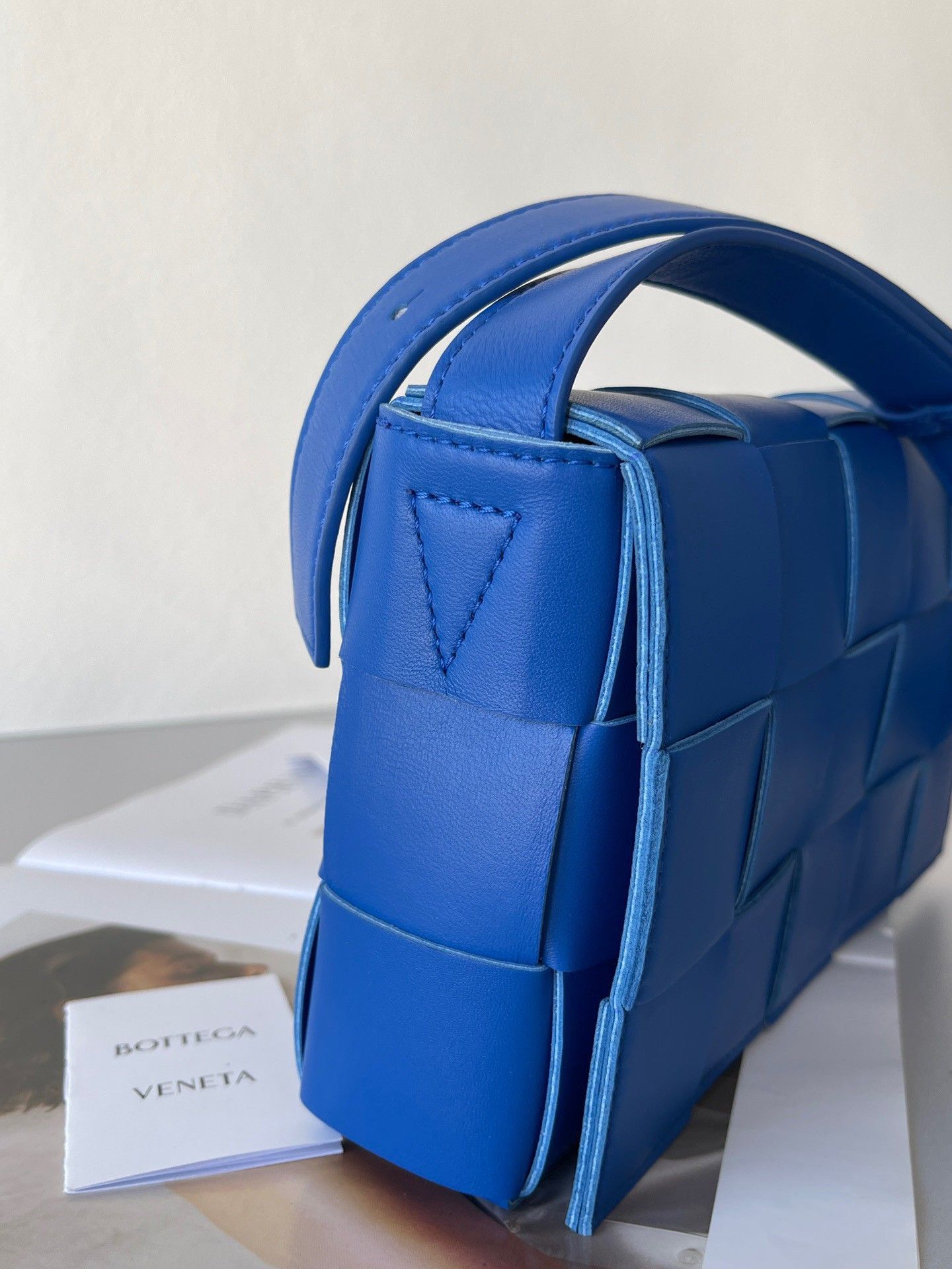 Bottega Veneta Cassette Bag In Blue Intreccio Lambskin