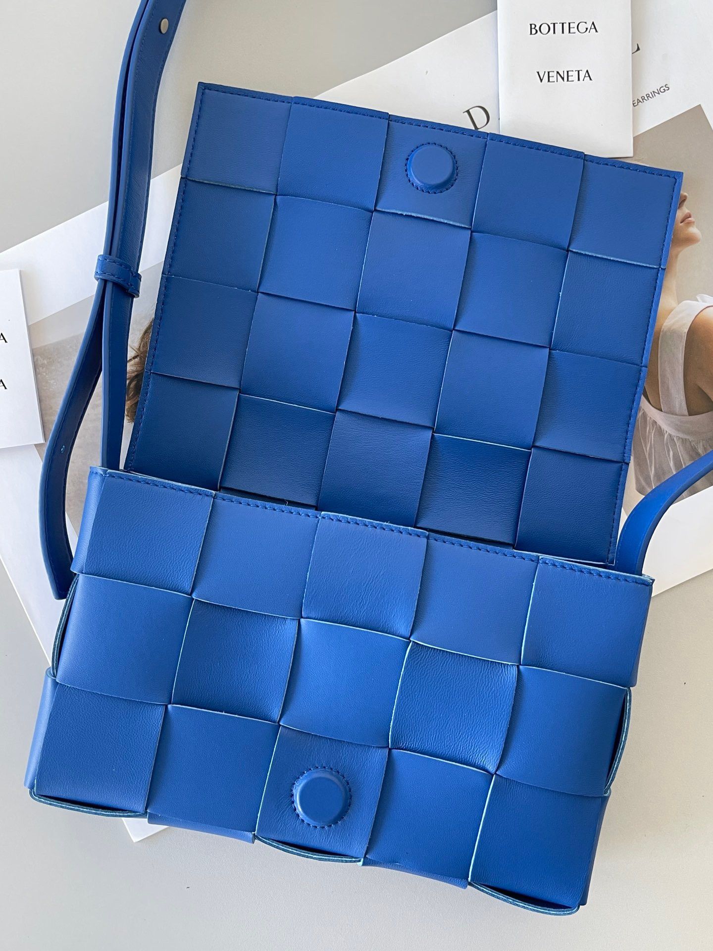 Bottega Veneta Cassette Bag In Blue Intreccio Lambskin