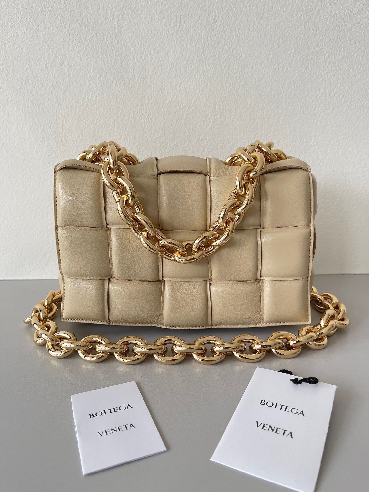 Bottega Veneta Chain Cassette Bag In Porridge Intrecciato Lambskin