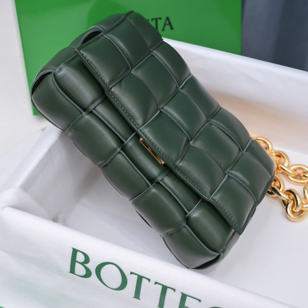 Bottega Veneta Chain Cassette Bag In Raintree Intrecciato Lambskin