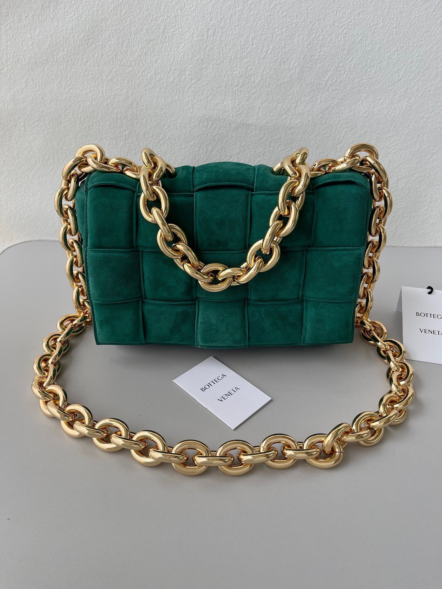 Bottega Veneta Chain Cassette Bag In Green Intrecciato Suede Calfskin