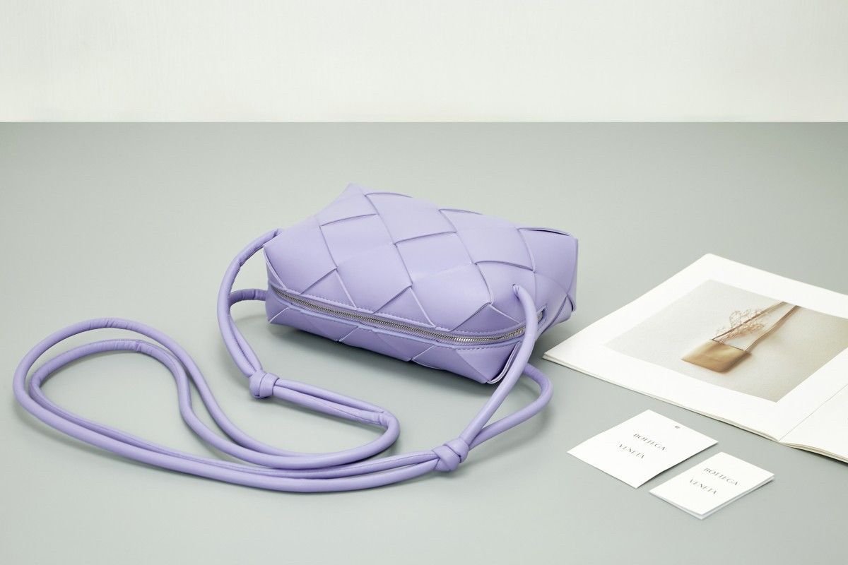 Bottega Veneta Small Cassette Camera Bag In Wisteria Lambskin