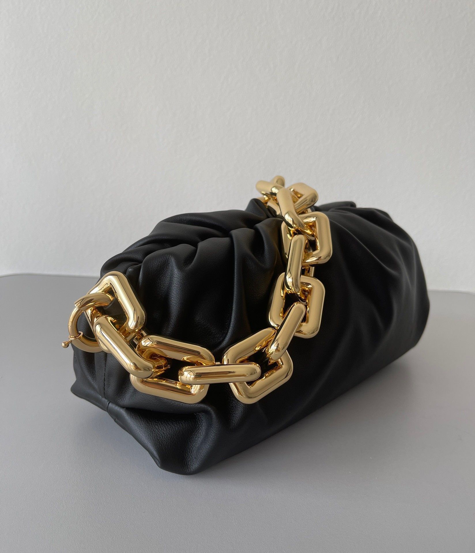 Bottega Veneta The Chain Pouch Bag In Black Calfskin