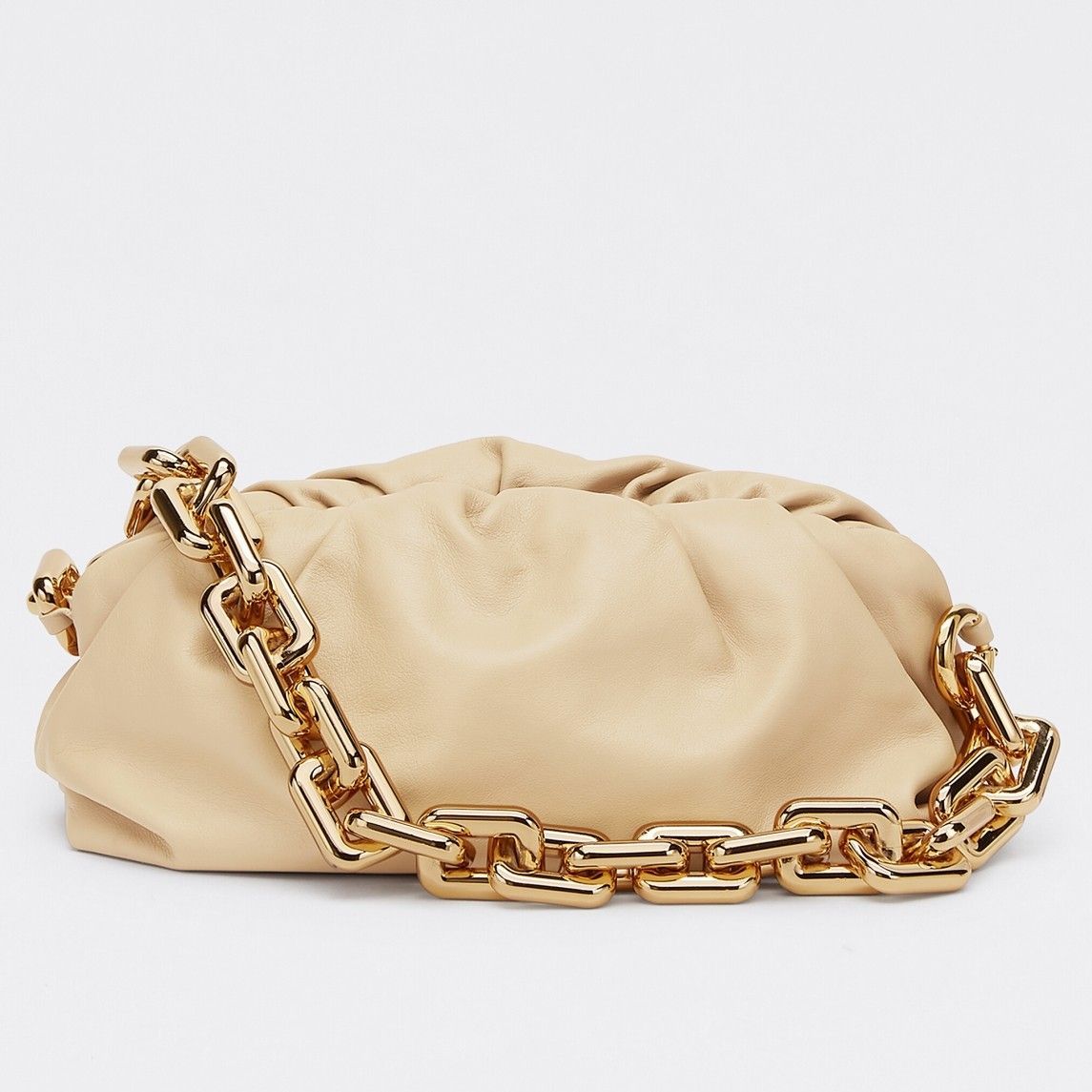 Bottega Veneta The Chain Pouch Bag In Porridge Calfskin