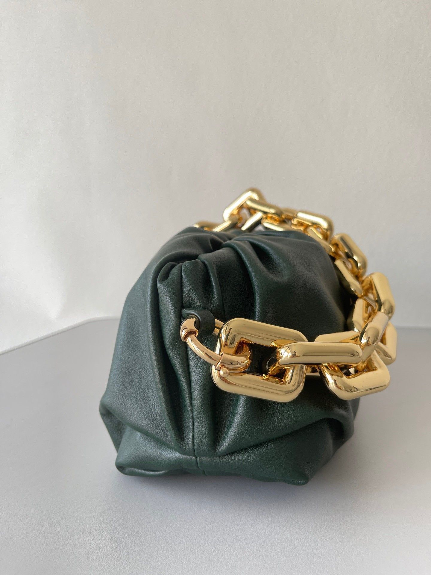 Bottega Veneta The Chain Pouch Bag In Raintree Calfskin