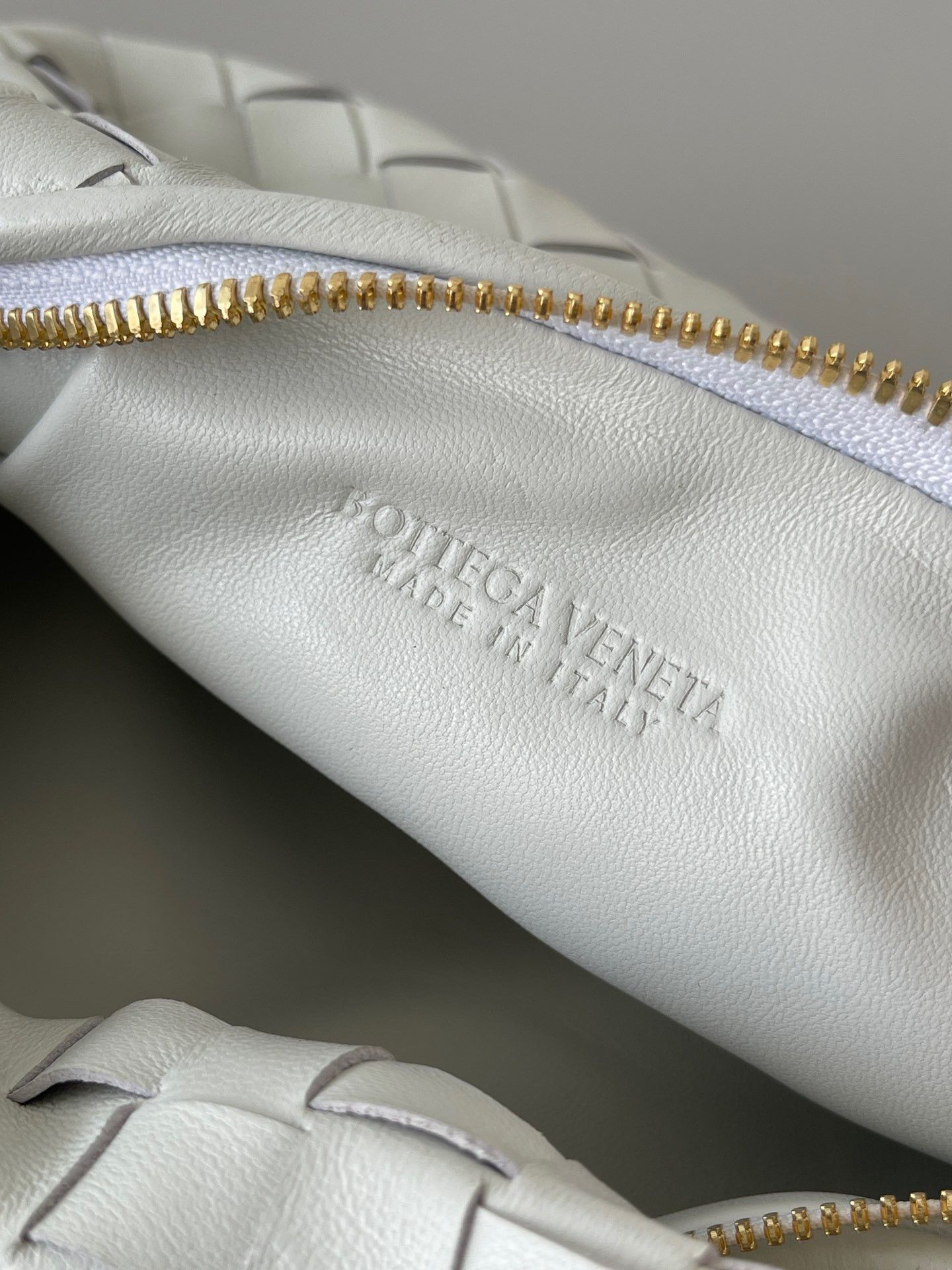 Bottega Veneta BV Jodie Mini Bag In White Intrecciato Lambskin