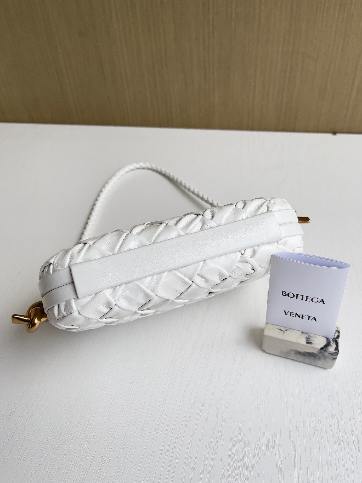 Bottega Veneta Knot Minaudiere On Strap In White Foulard Intreccio Leather