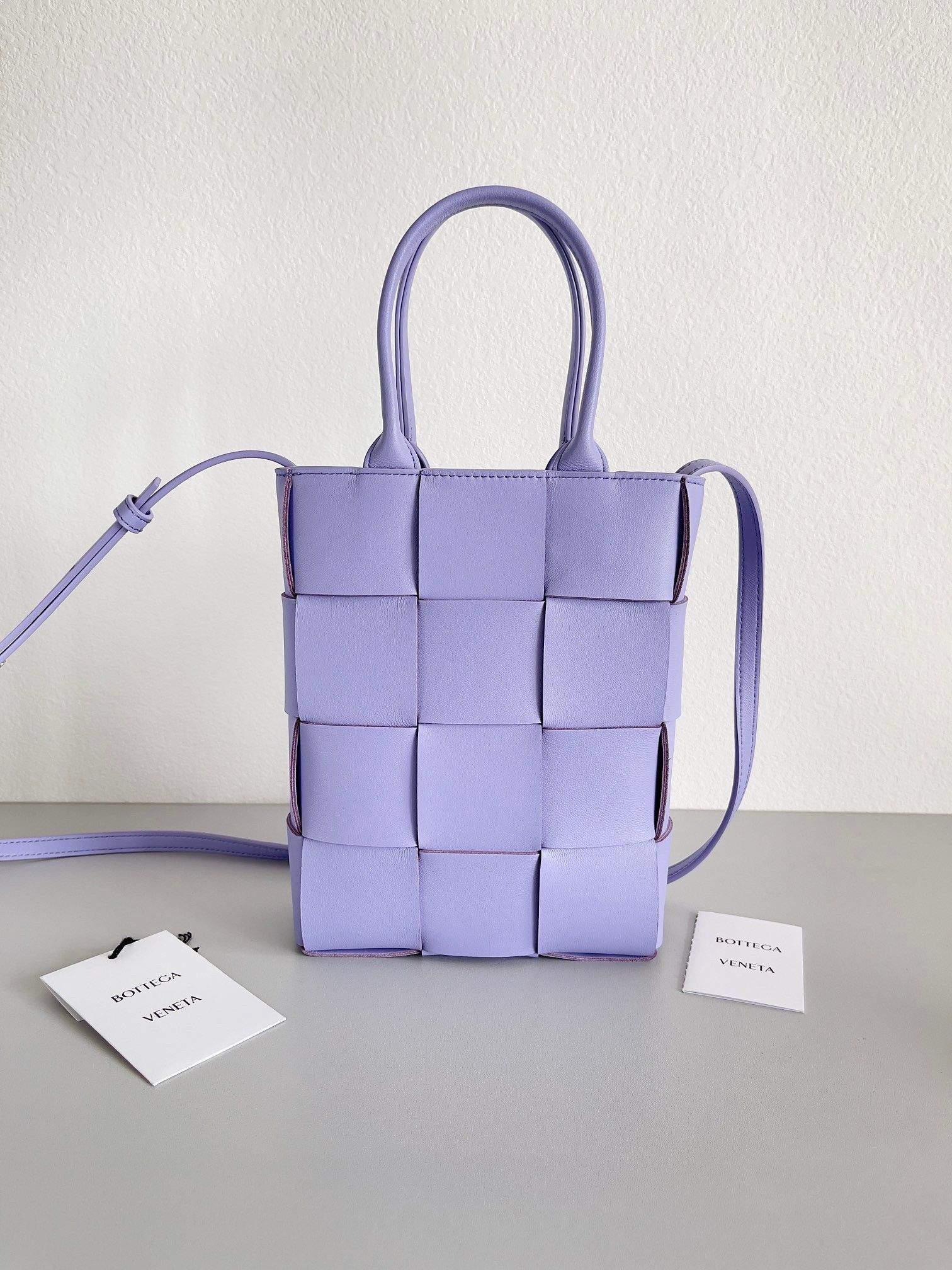 Bottega Veneta Cassette Mini Tote Bag In Lilas Lambskin