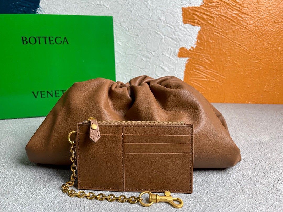 Bottega Veneta Large Pouch Clutch Bag In Brown Calfskin