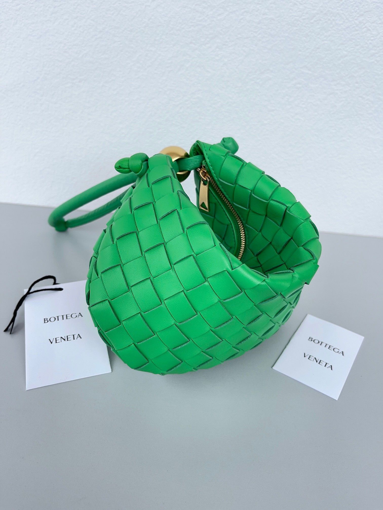 Bottega Veneta Turn Bag In Green Intrecciato Lambskin