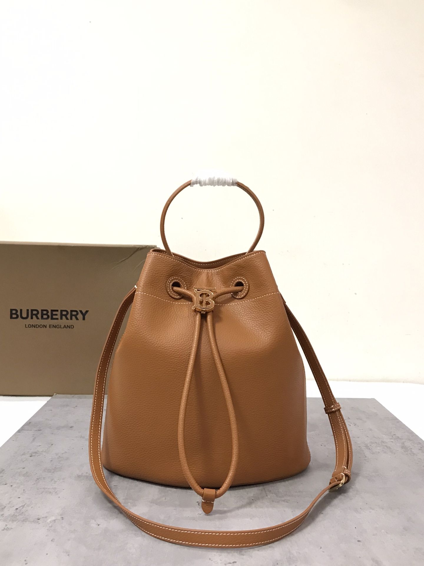 Burberry Small TB Bucket Bag Warm Russet Brown