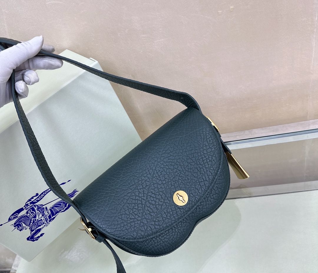 Burberry Chess Satchel Vine