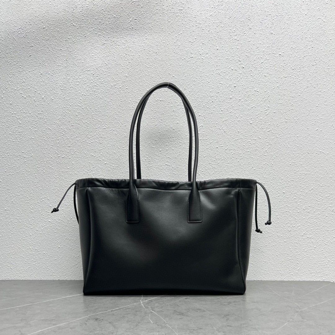 Celine Cabas Drawstring Cuir Triomphe Bag in Black Calfskin