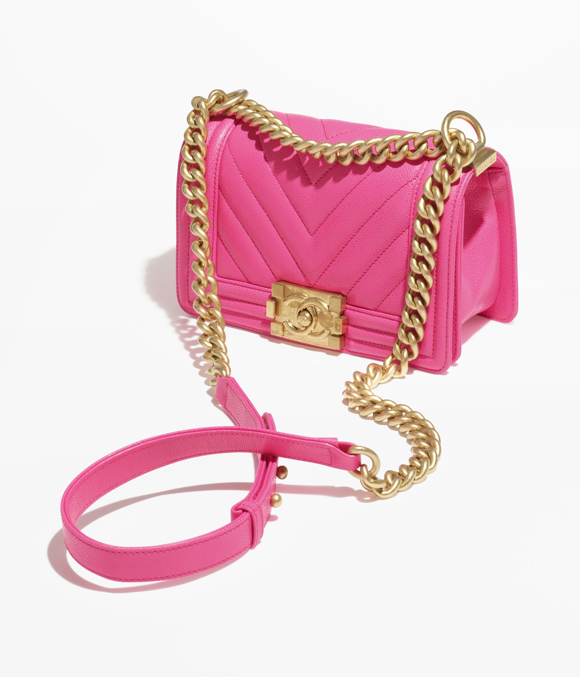 CHANEL Small BOY CHANEL Handbag Fuchsia Grained Shiny Calfskin Gold Tone Metal