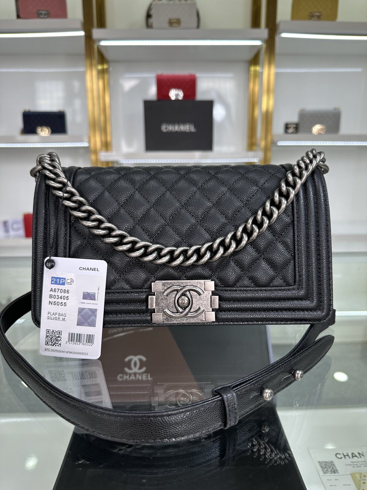 CHANEL BOY CHANEL Handbag Black Calfskin Ruthenium Finish Metal