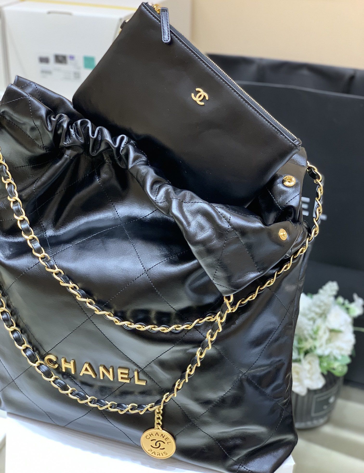 CHANEL 22 Large Handbag Black Shiny Calfskin Gold Tone Metal