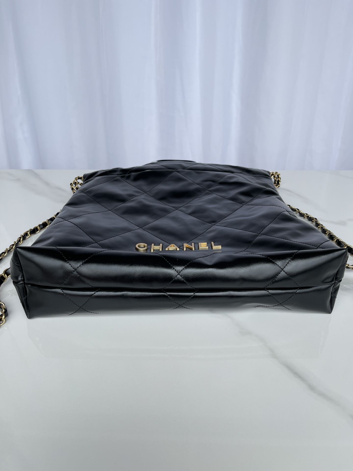 CHANEL Large Back Pack CHANEL 22 Black Shiny Calfskin Gold Tone Metal