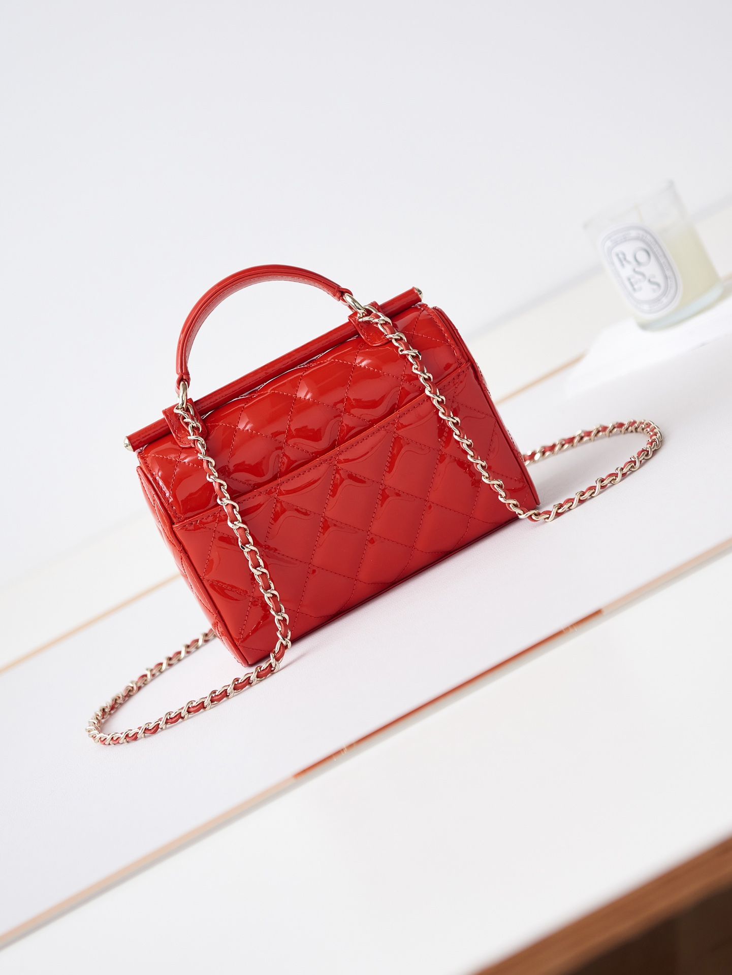 CHANEL Small box bag Red Patent Calfskin Gold Tone Metal