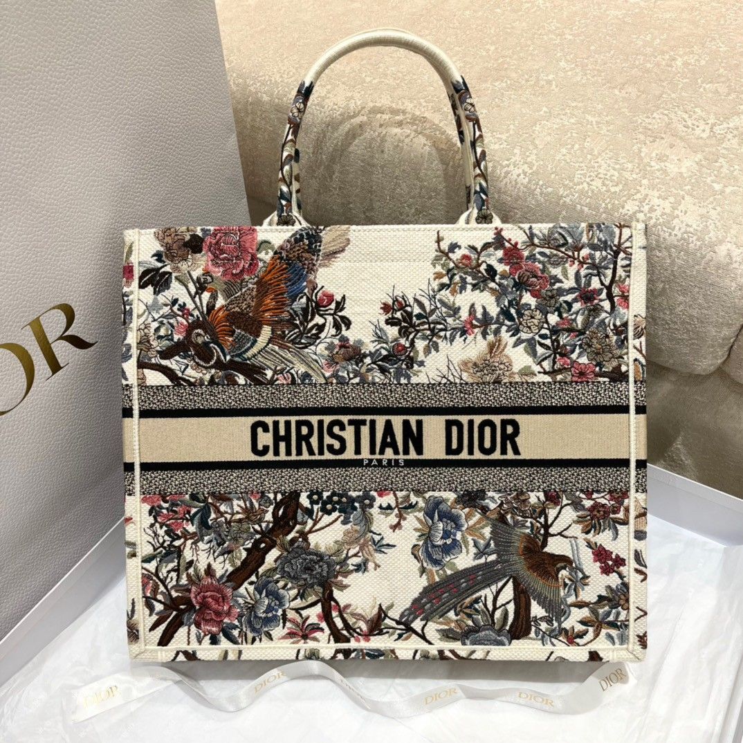 Dior Large Book Tote Bag In White Jardin d'Hiver Embroidery