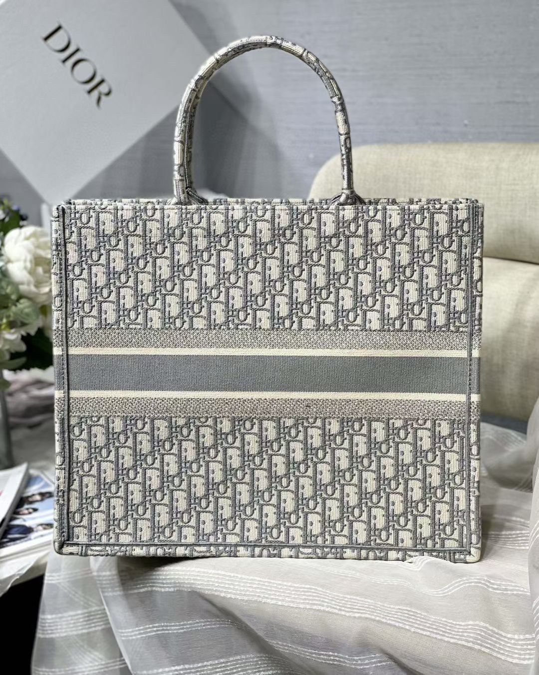 Dior Large Book Tote Bag In Grey Dior Oblique Embroidery