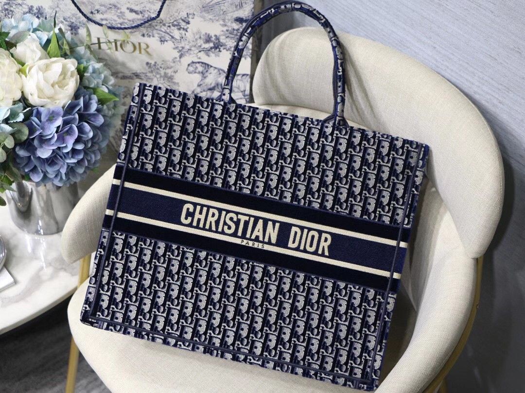 Dior Large Book Tote Bag In Blue Oblique Embroidered Velvet