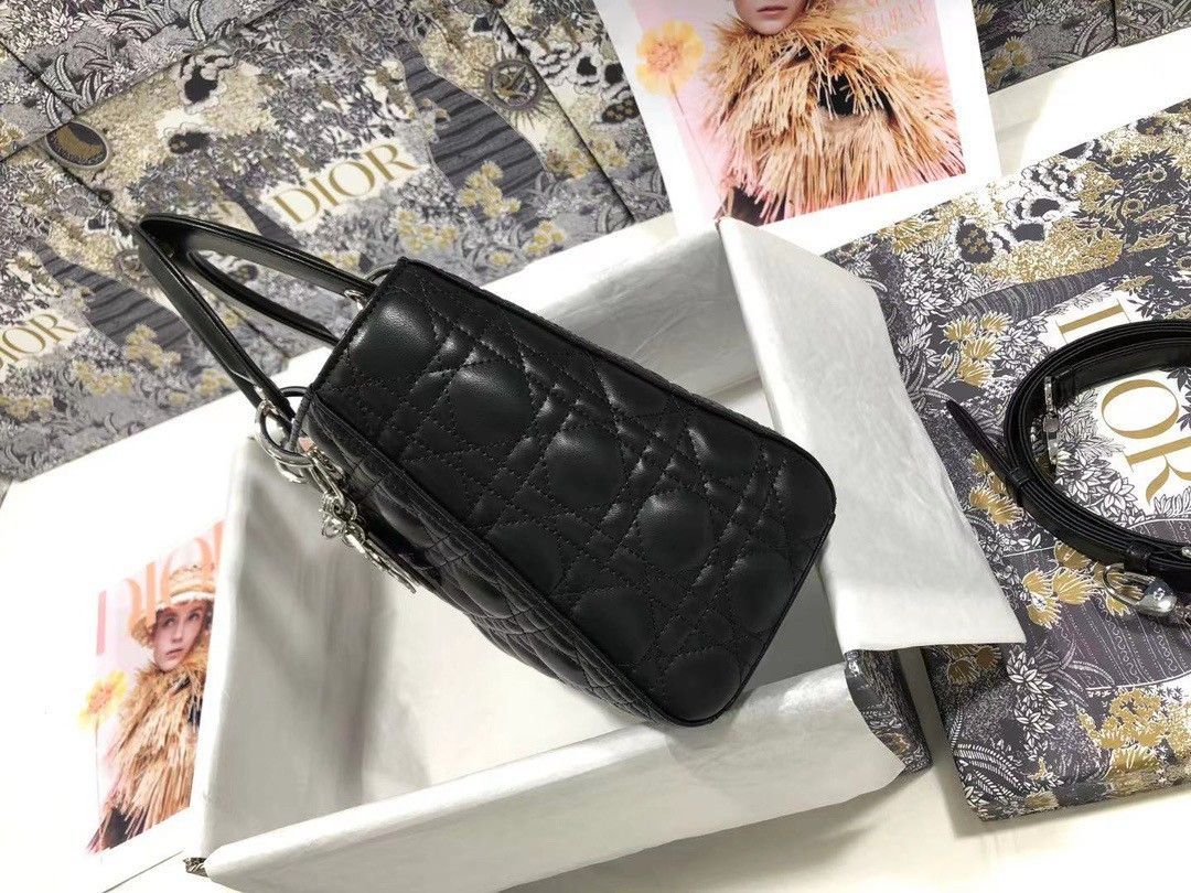 Dior Lady Dior Medium Bag In Noir Cannage Lambskin