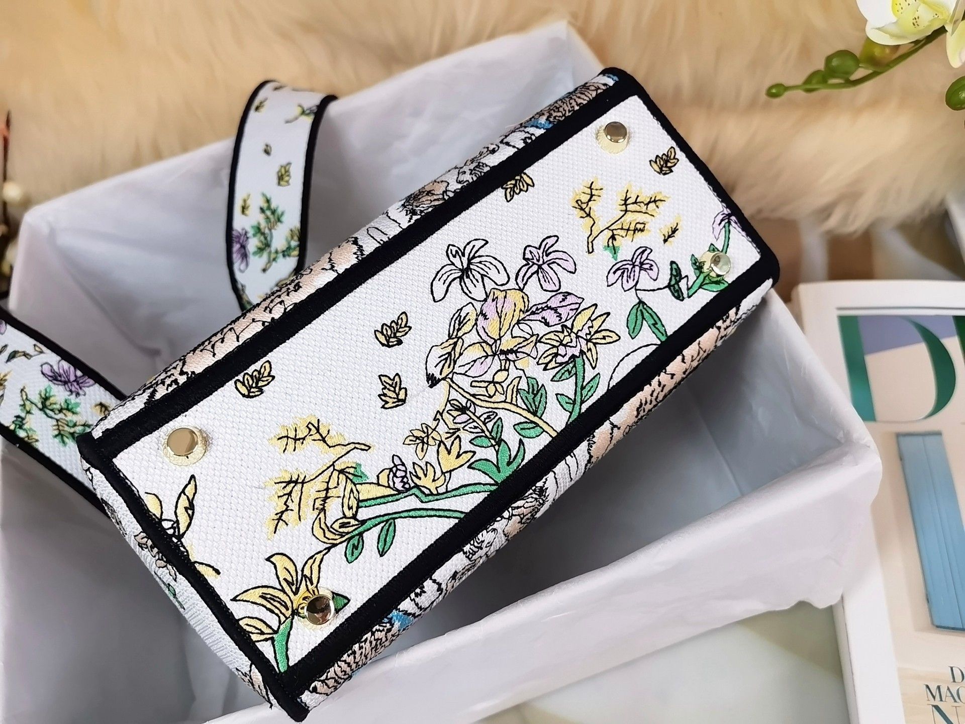 Dior Lady D-Lite Medium Bag In White D-Constellation Embroidery