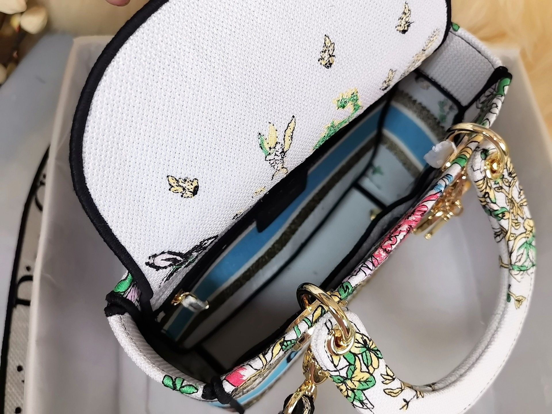 Dior Lady D-Lite Medium Bag In White D-Constellation Embroidery