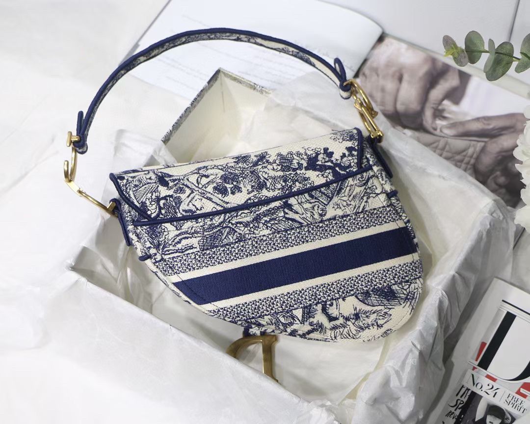 Dior Saddle Bag In Blue Toile de Jouy Embroidery