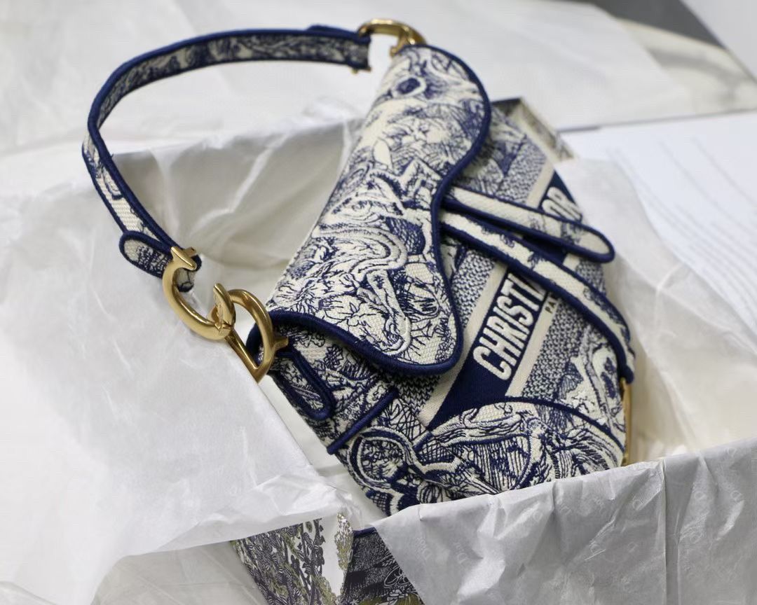 Dior Saddle Bag In Blue Toile de Jouy Embroidery