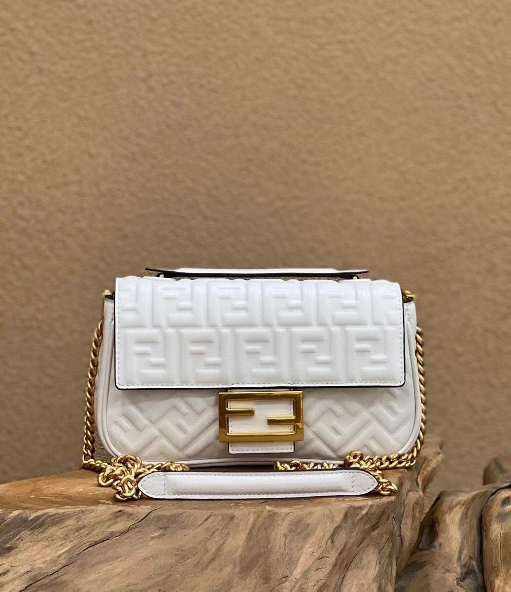 Fendi Baguette Chain Midi Bag In White Nappa Leather