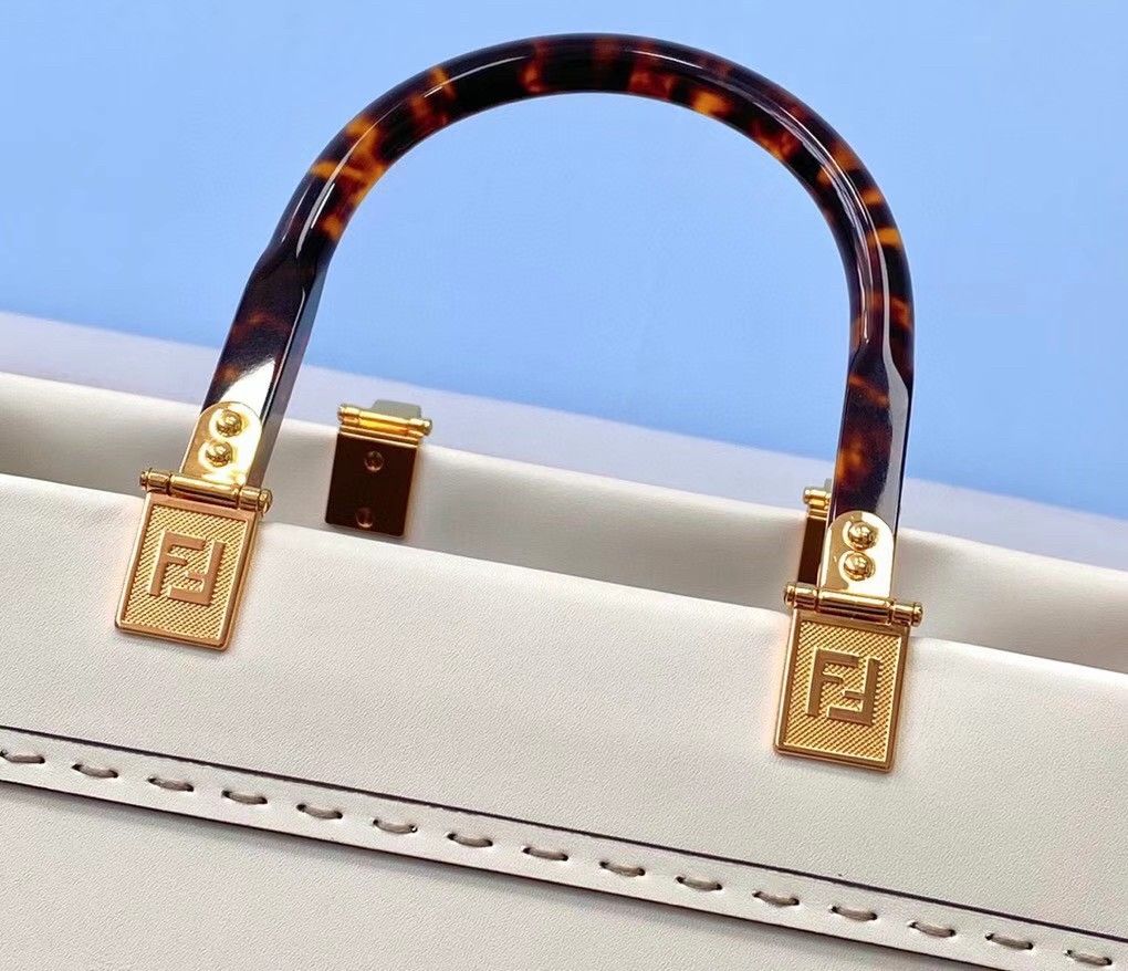 Fendi Sunshine Medium Tote Bag In White Calfskin