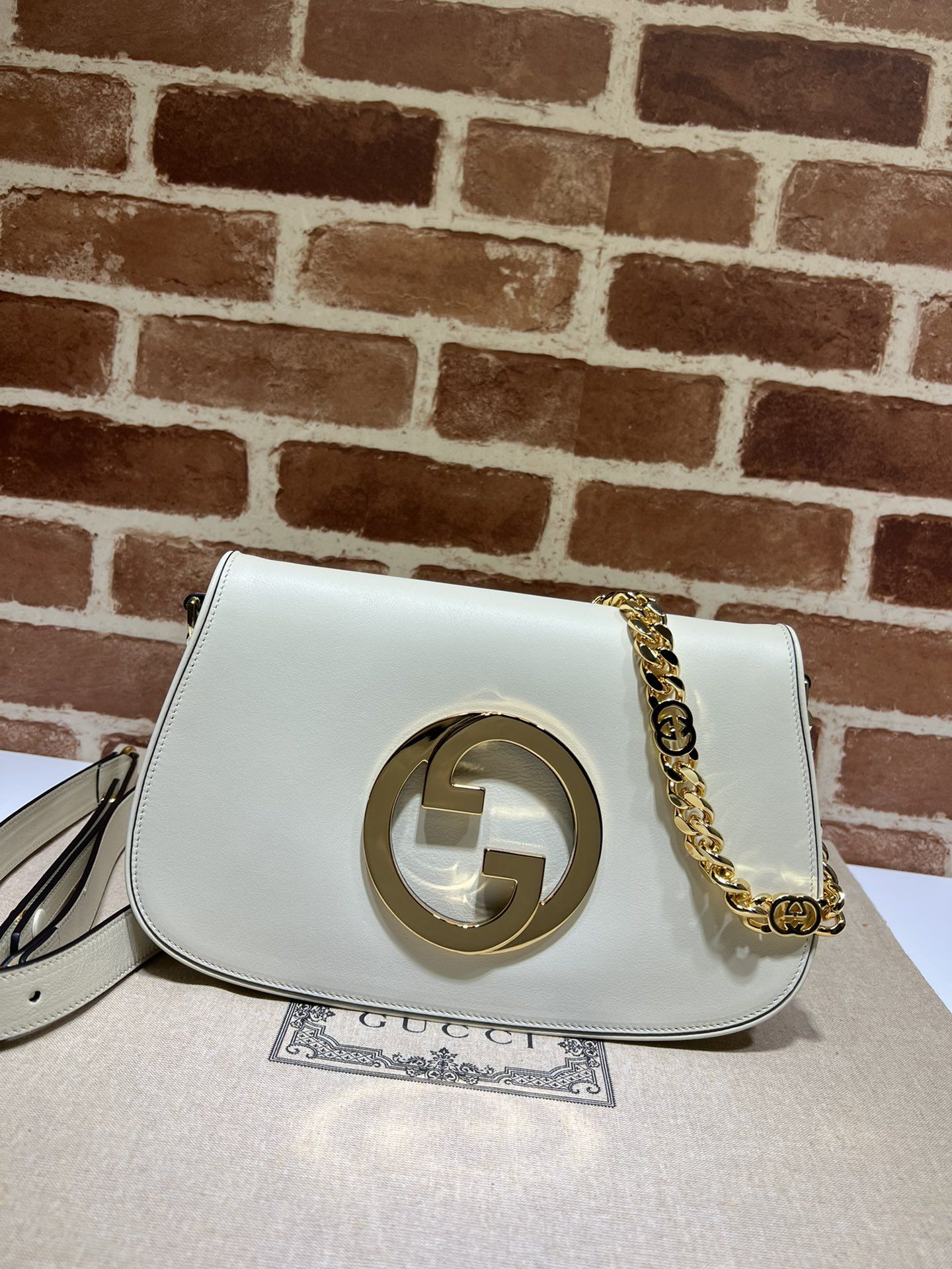 Gucci Blondie Shoulder Bag  White Leather