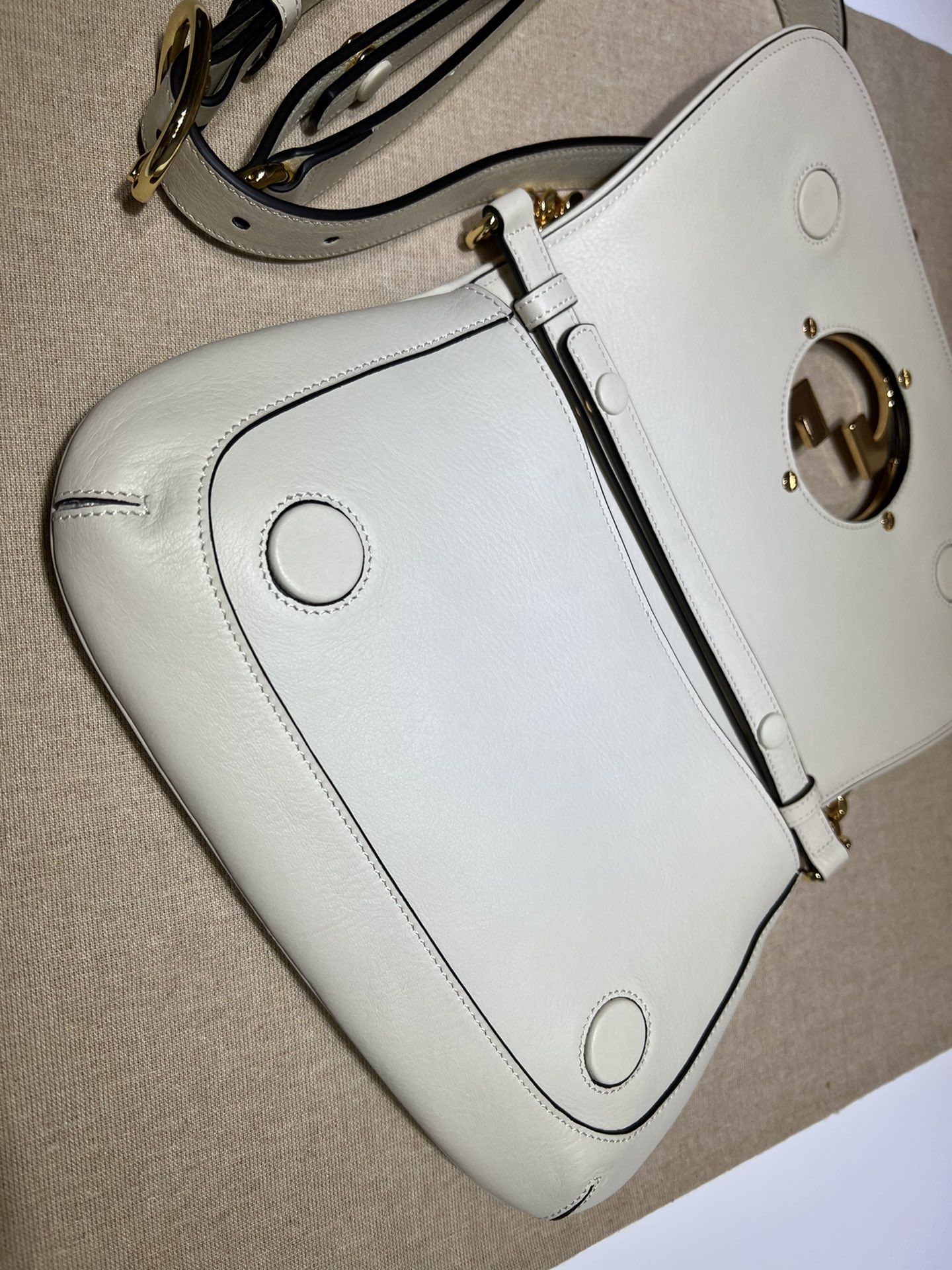 Gucci Blondie Shoulder Bag  White Leather