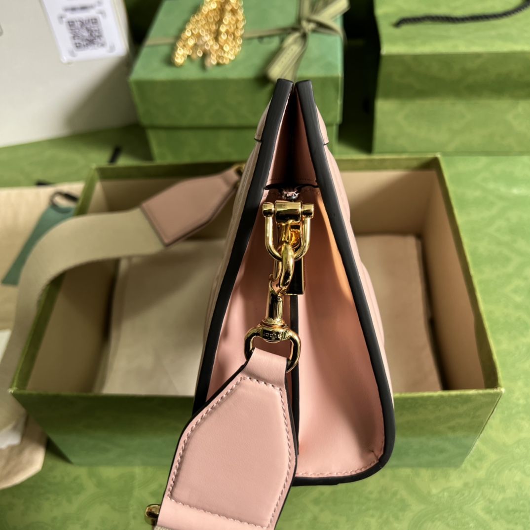 Gucci Gg Matelassé Small Bag Pink Leather