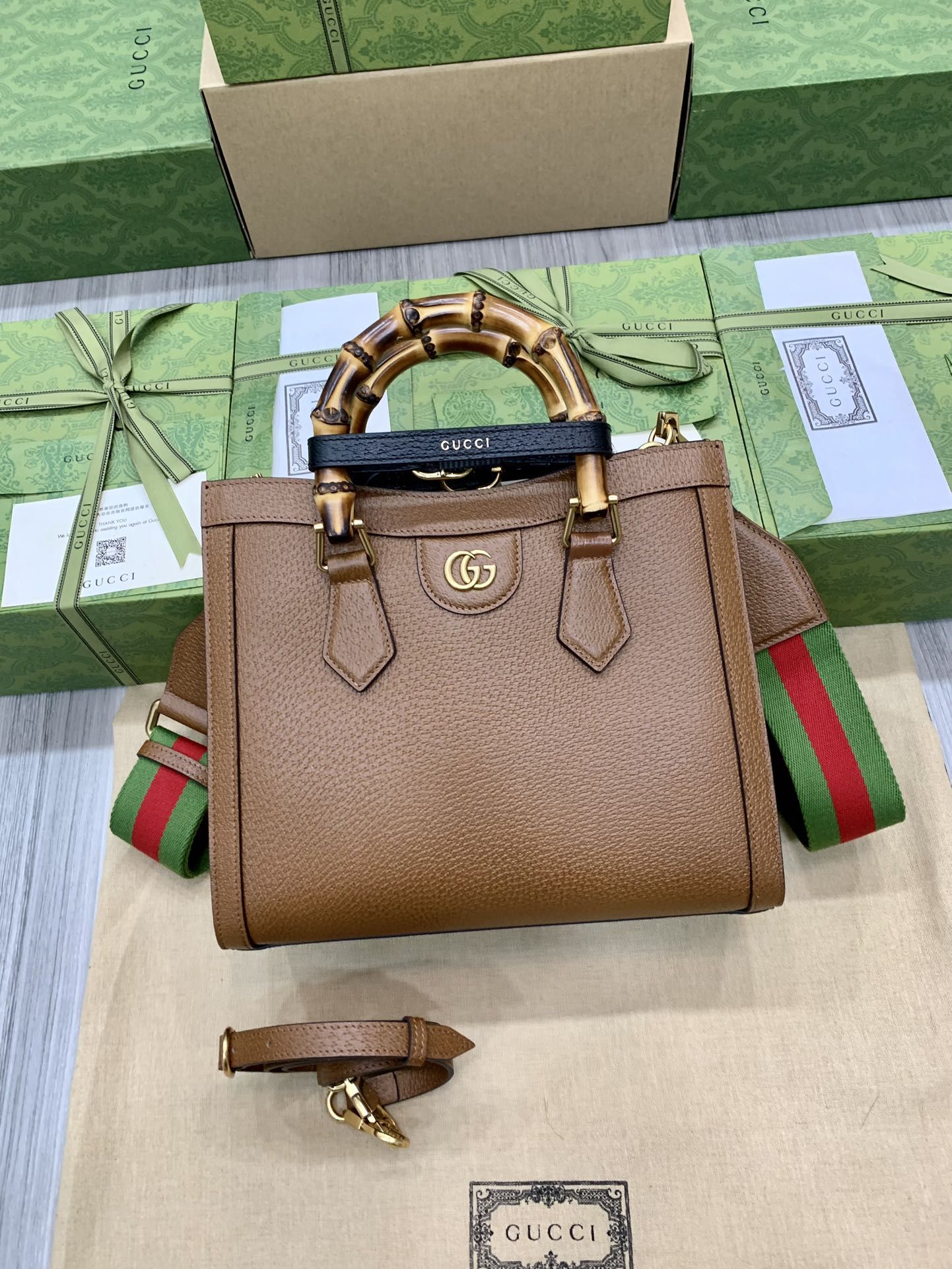 Gucci Diana Small Tote Bag Cuir Leather