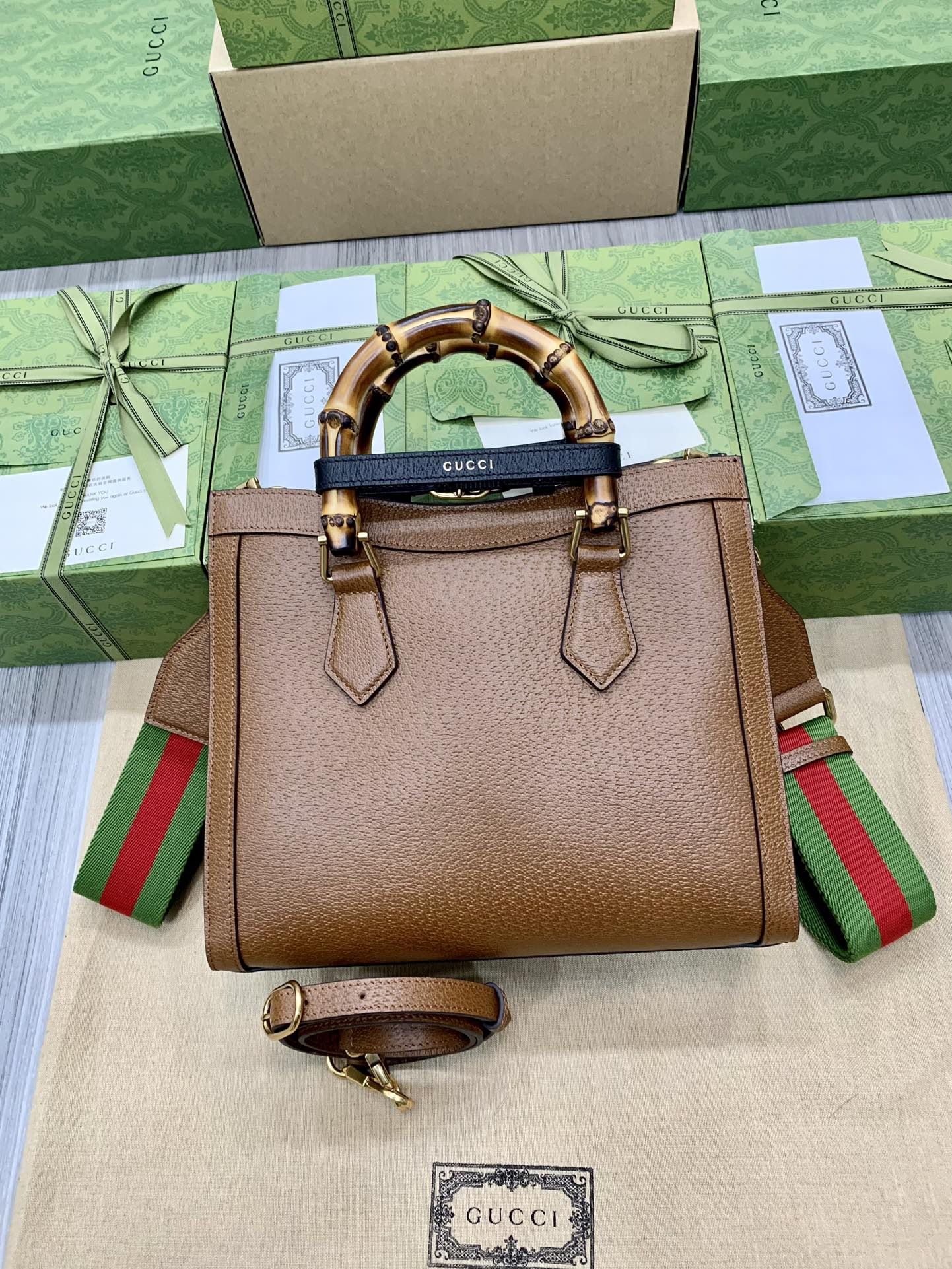 Gucci Diana Small Tote Bag Cuir Leather