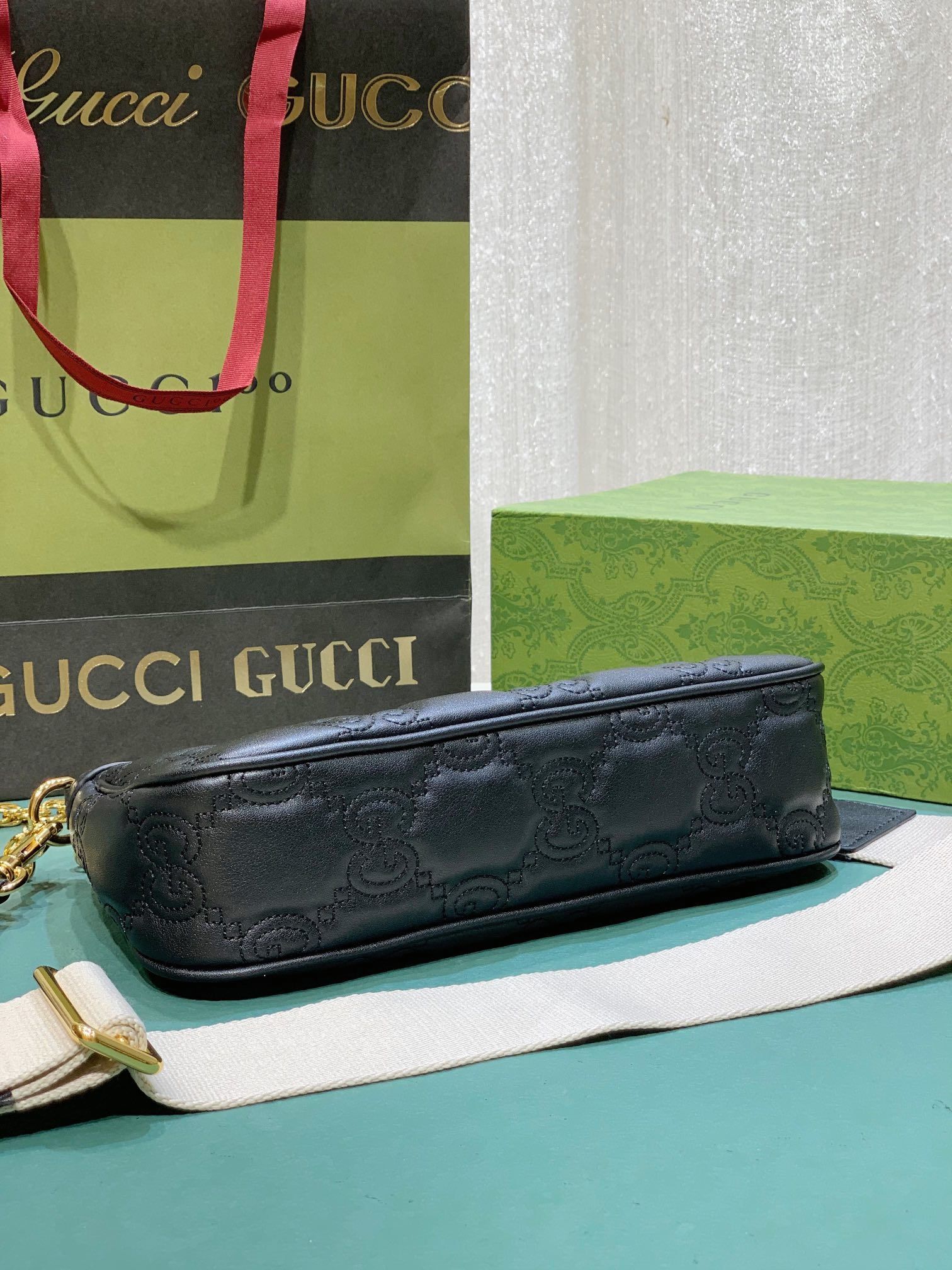 Gucci Gg Matelassé Handbag Black Leather