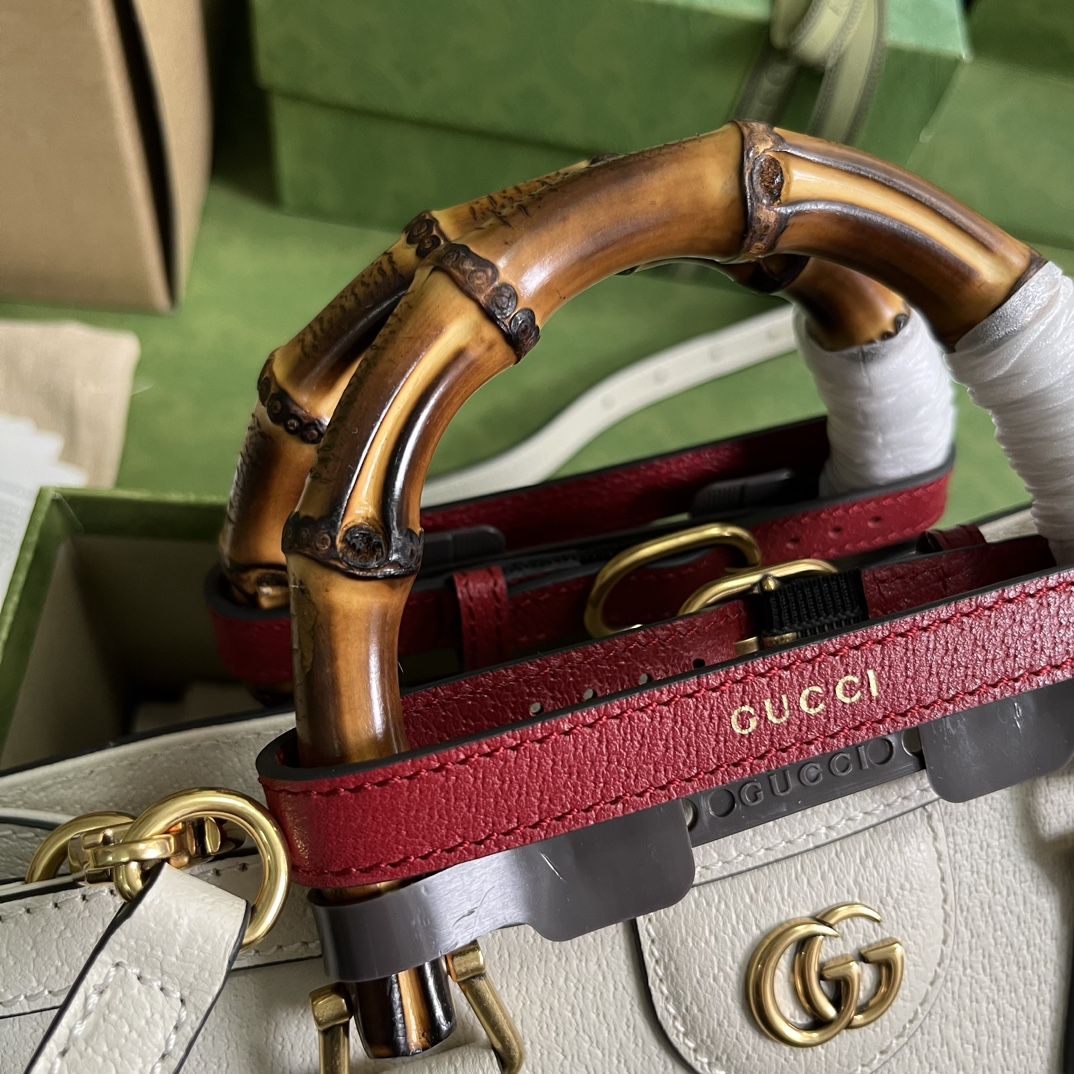 Gucci Diana Small Shoulder Bag White Leather