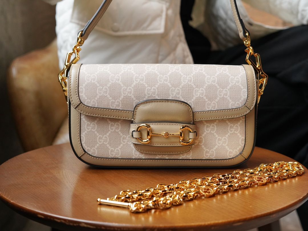 Gucci Horsebit 1955 Shoulder Bag Beige And White