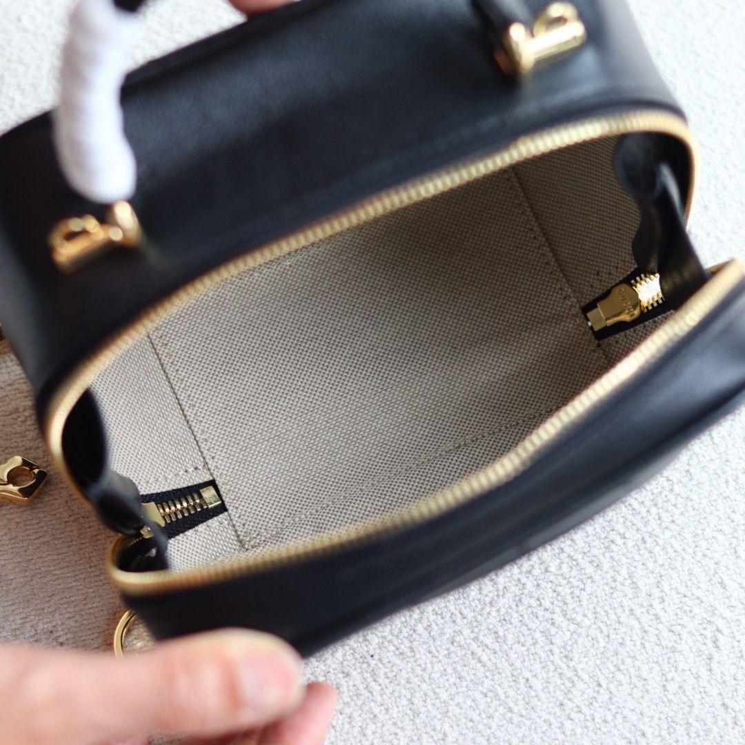 Gucci Blondie Top Handle Bag Black Leather