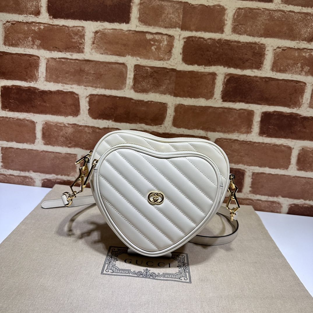 Gucci Interlocking G Mini Heart Shoulder Bag White Leather